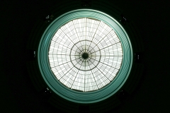 Oberlicht im Zentrum der Kuppel